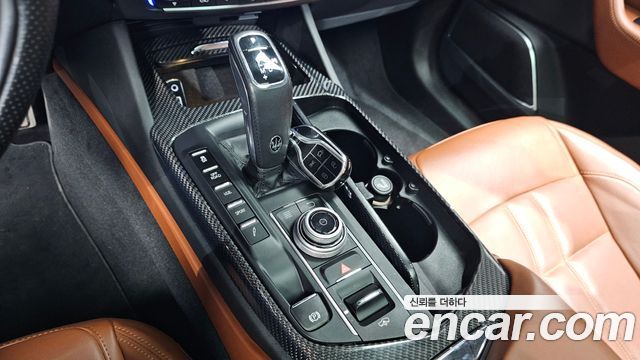 Maserati Levante 3.0 S AWD GranSport 2019 — фото 9