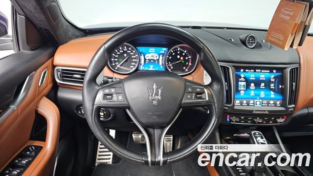 Maserati Levante 3.0 S AWD GranSport 2019 — фото 13