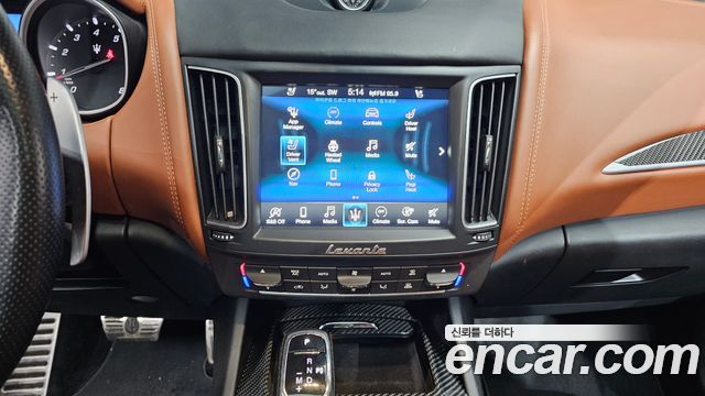 Maserati Levante 3.0 S AWD GranSport 2019 — фото 14