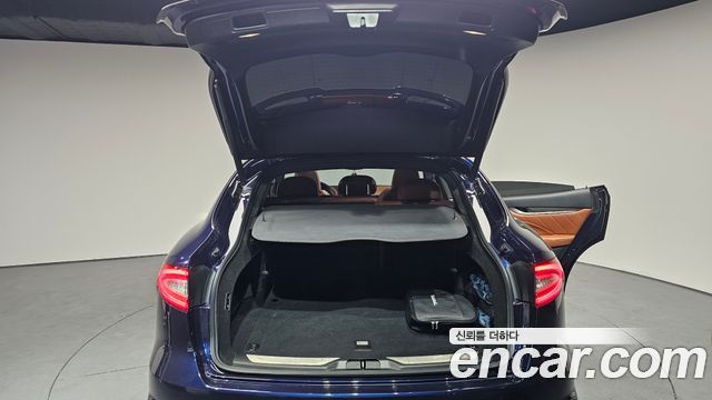 Maserati Levante 3.0 S AWD GranSport 2019 — фото 20