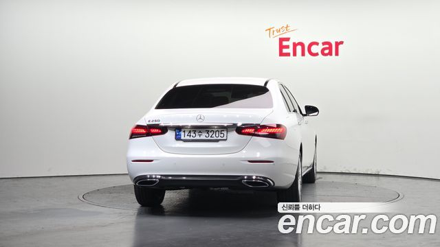 Mercedes-Benz E-Class (W213) E250 Exclusive 2023 — фото 4