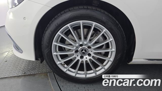 Mercedes-Benz E-Class (W213) E250 Exclusive 2023 — фото 5