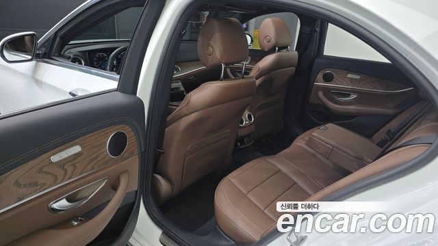 Mercedes-Benz E-Class (W213) E250 Exclusive 2023 — фото 11