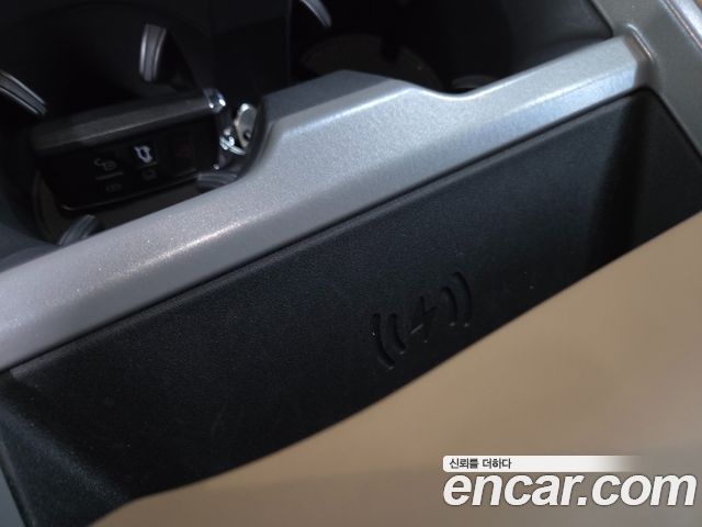 Land Rover Defender (L663) 90 P400 X 2025 — фото 18