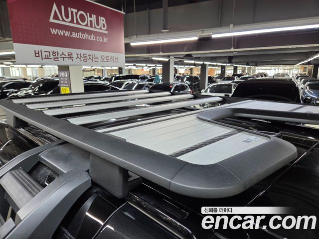 Land Rover Defender (L663) 90 P400 X 2025 — фото 23
