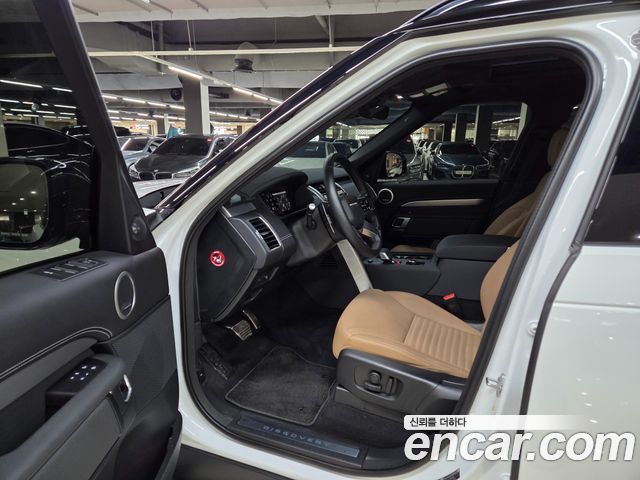 Land Rover Discovery 5 P360 Dynamic HSE 2025 — фото 8