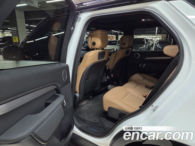 Land Rover Discovery 5 P360 Dynamic HSE 2025 — фото 9