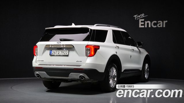 Ford Explorer (VI) 2.3 LimIted 4WD 2021 — фото 2