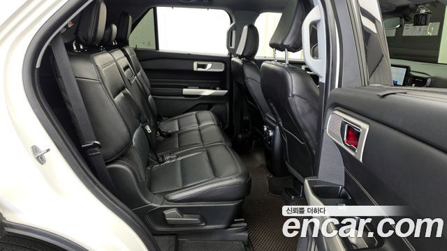 Ford Explorer (VI) 2.3 LimIted 4WD 2021 — фото 12