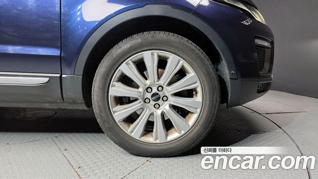 Land Rover Range Rover Evoque 2.0 TD4 HSE 2017 — фото 5