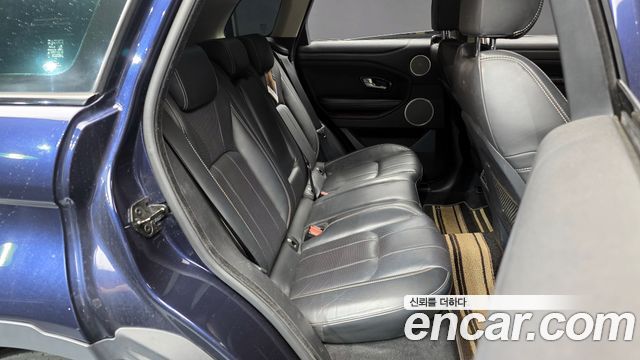 Land Rover Range Rover Evoque 2.0 TD4 HSE 2017 — фото 12