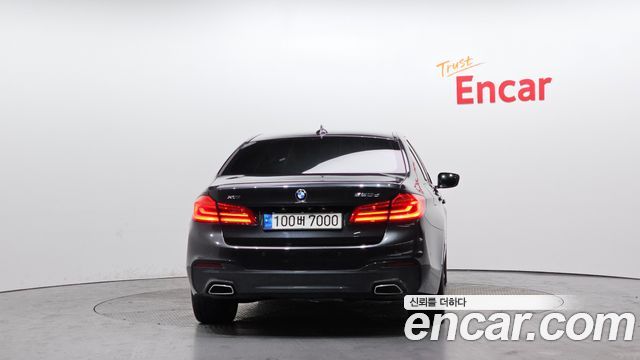 BMW 5 Series (G30) 520d xDrive M Sport Package Plus 2018 — фото 4