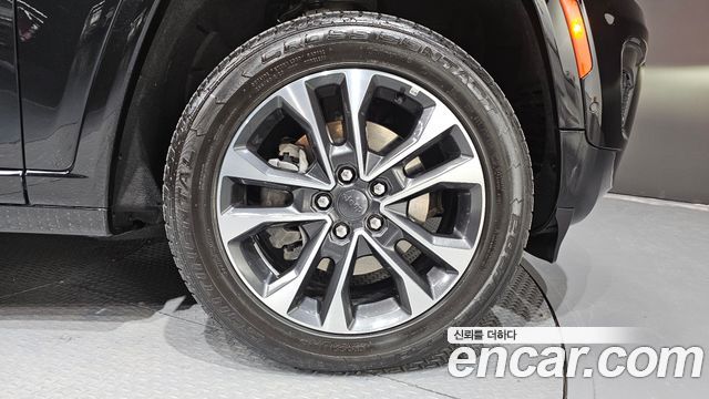 Jeep Grand Cherokee (WL) 3.6 Overland 2023 — фото 5