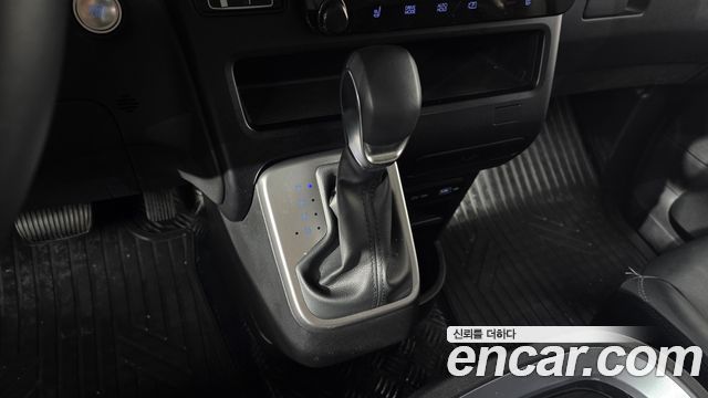 Hyundai Staria Cargo 5-Seater Modern 2024 — фото 9
