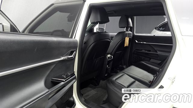 KG Mobility (SsangYong) Torres Gasoline 1.5 4WD T7 2024 — фото 12