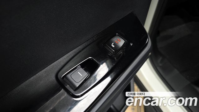 KG Mobility (SsangYong) Torres Gasoline 1.5 4WD T7 2024 — фото 18