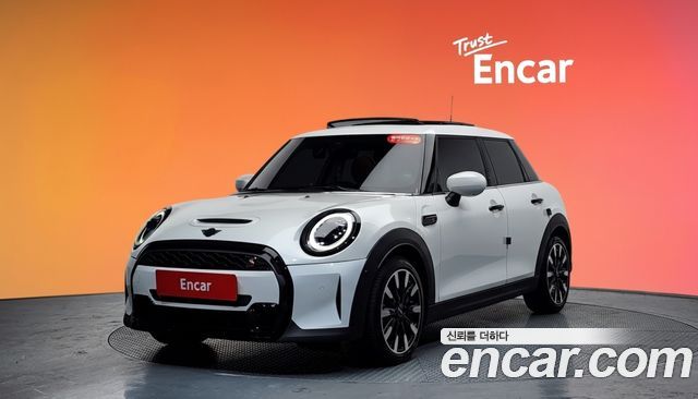 MINI Cooper S Classic Third Generation 2023 — фото 1