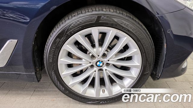 BMW 5 Series (G30) 530i xDrive Luxury Plus 2020 — фото 5