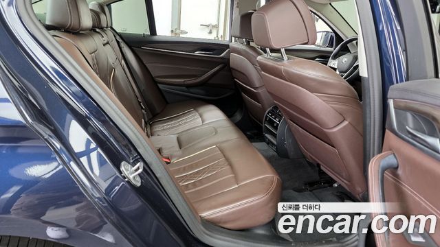 BMW 5 Series (G30) 530i xDrive Luxury Plus 2020 — фото 12