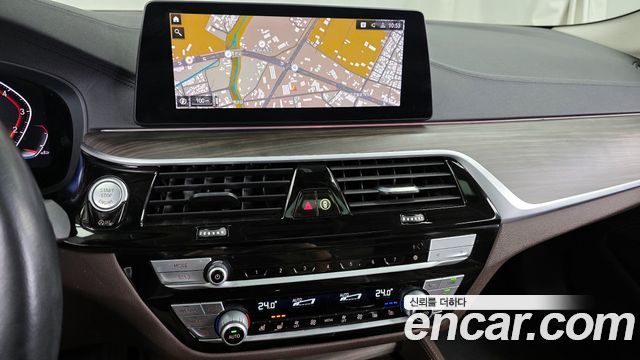 BMW 5 Series (G30) 530i xDrive Luxury Plus 2020 — фото 14