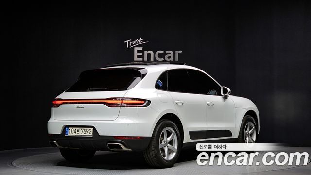 Porsche Macan 2.0 95B 2021 — фото 2