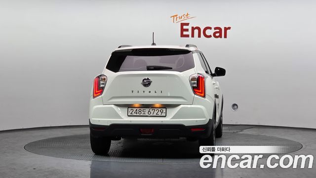 KG Mobility (SsangYong) Very New Tivoli Gasoline 1.5 2WD V3 2022 — фото 4