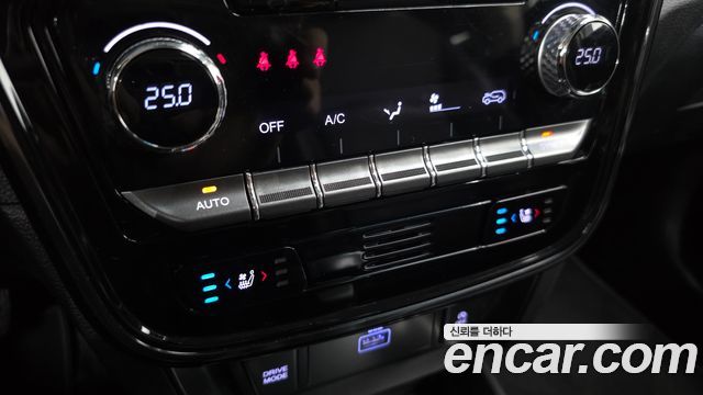 KG Mobility (SsangYong) Very New Tivoli Gasoline 1.5 2WD V3 2022 — фото 16