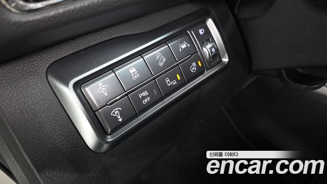 KG Mobility (SsangYong) Very New Tivoli Gasoline 1.5 2WD V3 2022 — фото 19