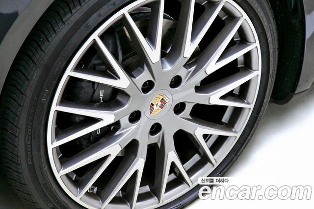 Porsche Panamera (976) 2.9 AWD 2024 — фото 8