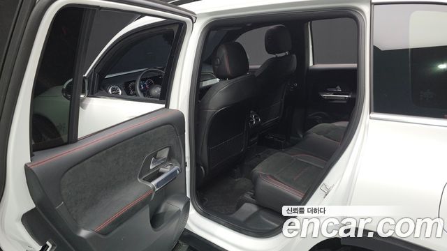 Mercedes-Benz GLB-Class (X247) GLB250 4MATIC 2024 — фото 16