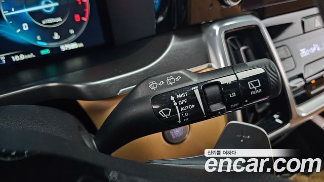 Kia Sorento (IV) Gasoline 2.5T 2WD Signature 2023 — фото 18