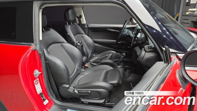 MINI Cooper D HIGH 3rd 2015 — фото 12