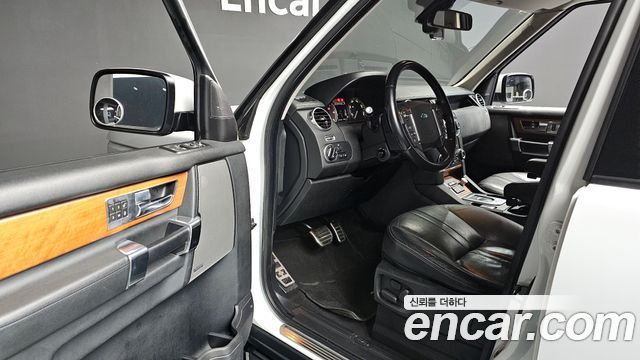 Land Rover Discovery 4 3.0 SDV6 HSE 2013 — фото 11