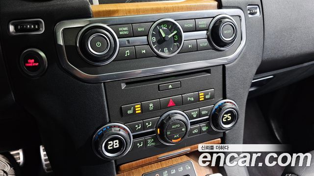 Land Rover Discovery 4 3.0 SDV6 HSE 2013 — фото 17