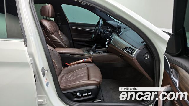 BMW 5 Series (G30) 530i M Sport Package Plus 2018 — фото 10