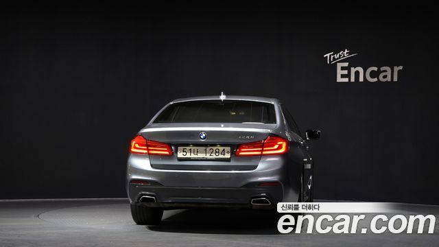 BMW 5 Series (G30) 530i M Sport Package Plus 2018 — фото 4