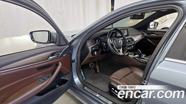 BMW 5 Series (G30) 530i M Sport Package Plus 2018 — фото 10