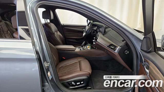 BMW 5 Series (G30) 530i M Sport Package Plus 2018 — фото 11