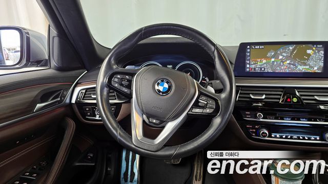 BMW 5 Series (G30) 530i M Sport Package Plus 2018 — фото 13