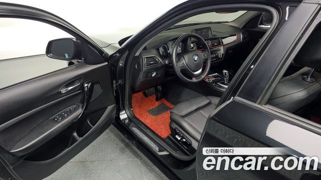 BMW 1 Series (F20) 118d Sport 5Door 2018 — фото 11