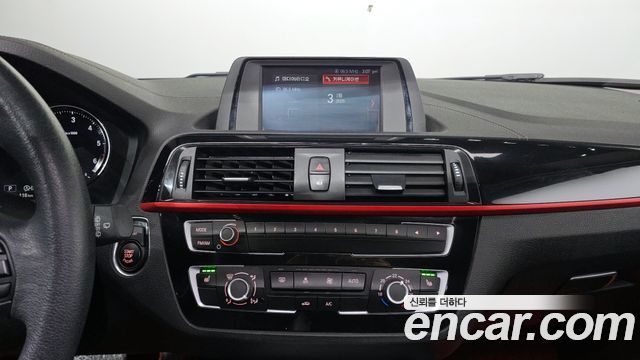 BMW 1 Series (F20) 118d Sport 5Door 2018 — фото 15