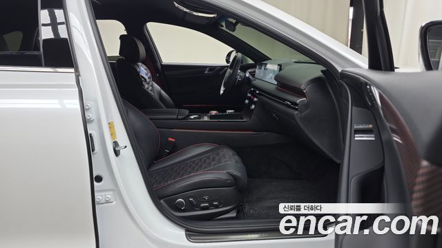 Genesis G80 (RG3) Gasoline 2.5 Turbo AWD 2026 — фото 11