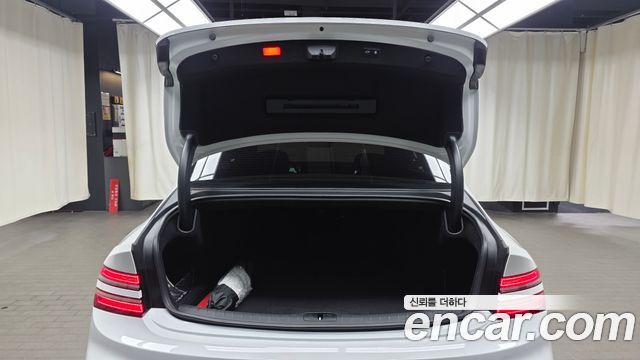 Genesis G80 (RG3) Gasoline 2.5 Turbo AWD 2026 — фото 20
