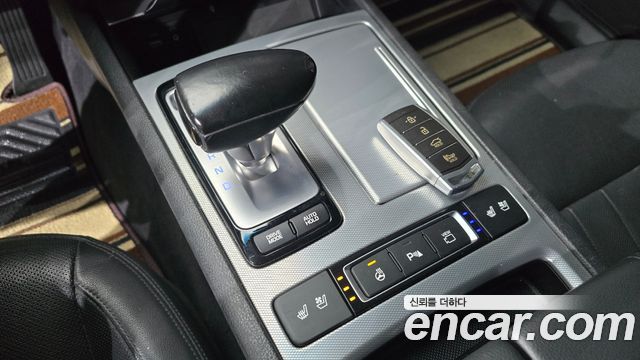 Genesis G80 3.3 GDI AWD Luxury 2018 — фото 9