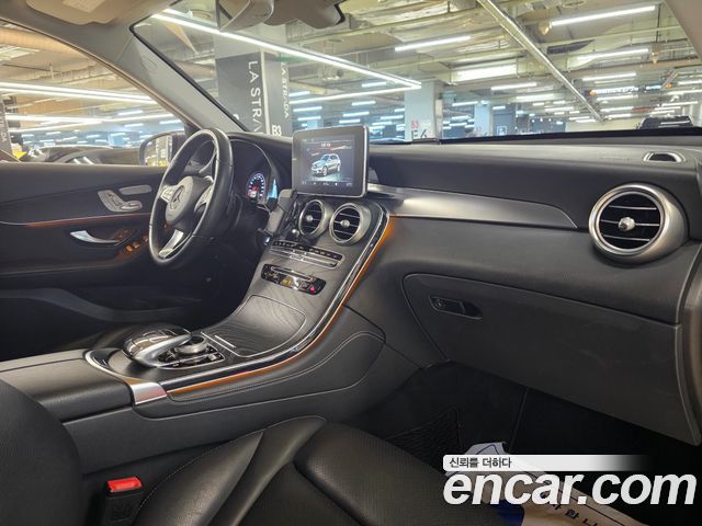 Mercedes-Benz GLC-Class (X253) GLC300 4MATIC 2019 — фото 16