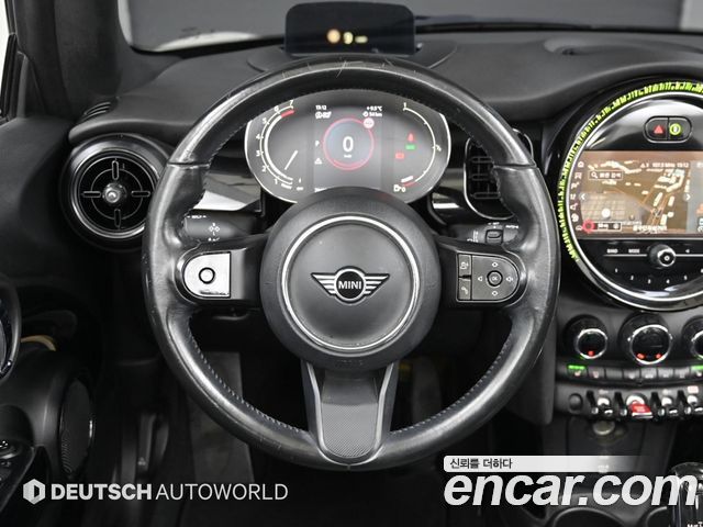 MINI Cooper Convertible Classic Third Generation 2022 — фото 17