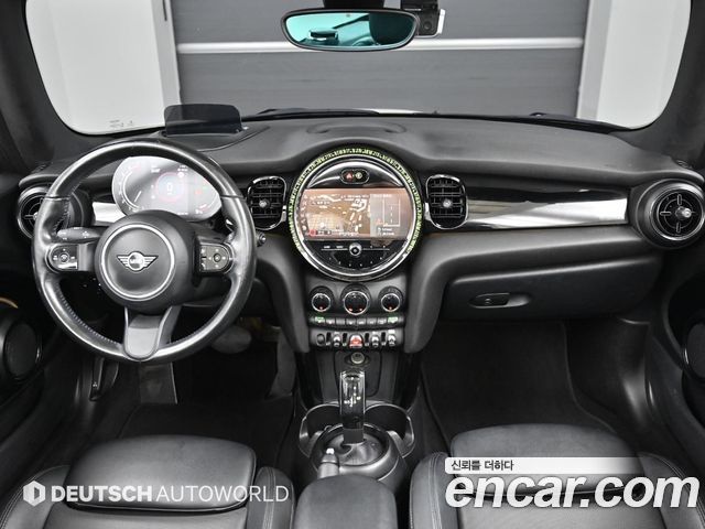 MINI Cooper Convertible Classic Third Generation 2022 — фото 18