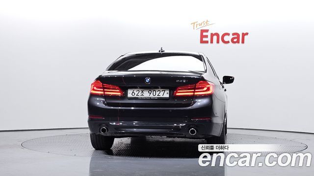 BMW 5 Series (G30) 530i Luxury Plus 2018 — фото 4