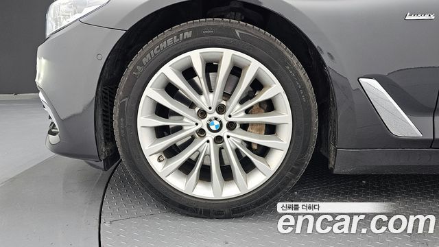 BMW 5 Series (G30) 530i Luxury Plus 2018 — фото 5