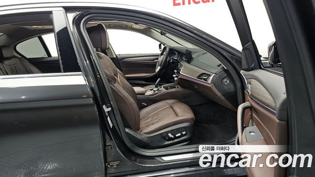 BMW 5 Series (G30) 530i Luxury Plus 2018 — фото 11